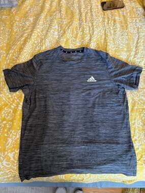 Adidas Men's XL Aeroready Train Essentials Heather Gray Stretch Training Tee